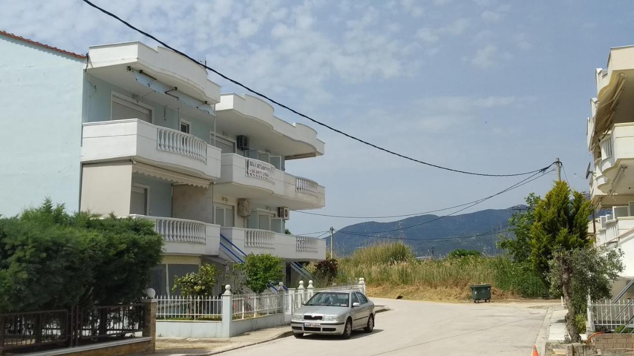 Sea And Sky Apartment Néa Péramos Exterior foto